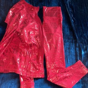 LULULEMON super cute red metallic printed set!!!